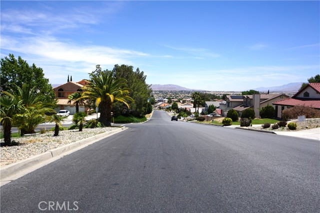 Detail Gallery Image 32 of 32 For 13510 Hidden Valley Rd, Victorville,  CA 92395 - 3 Beds | 3 Baths