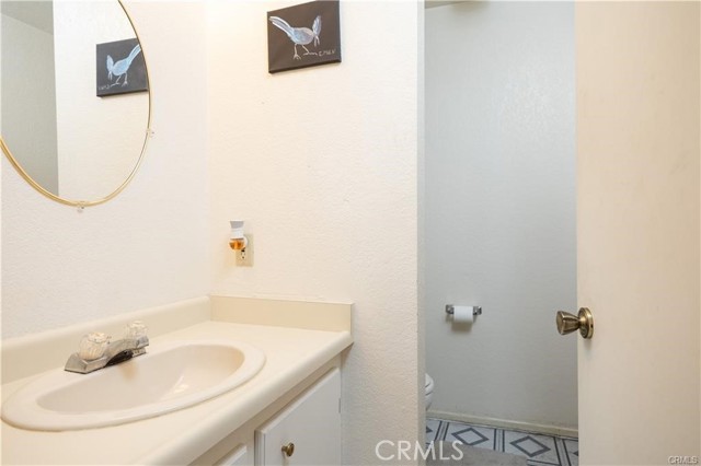 Detail Gallery Image 8 of 31 For 40565 Big Bear Blvd, Big Bear Lake,  CA 92315 - 3 Beds | 2/2 Baths