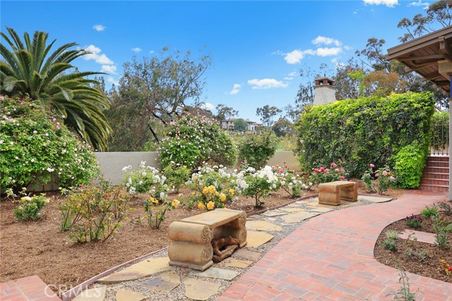 Detail Gallery Image 49 of 59 For 1916 via Visalia, Palos Verdes Estates,  CA 90274 - 6 Beds | 5/2 Baths