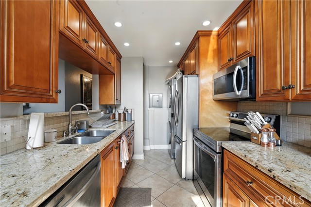 Detail Gallery Image 9 of 31 For 20426 S Vermont Ave #80,  Torrance,  CA 90502 - 2 Beds | 2 Baths
