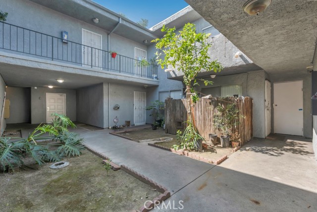 Detail Gallery Image 25 of 31 For 13825 Vanowen St, Van Nuys,  CA 91405 - – Beds | – Baths