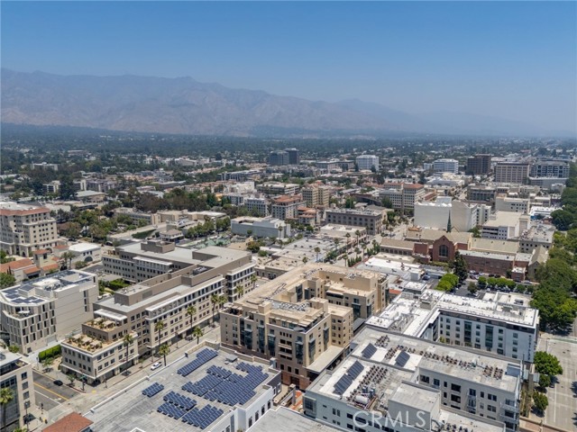 Detail Gallery Image 34 of 36 For 39 S Los Robles #3019,  Pasadena,  CA 91101 - 2 Beds | 2/1 Baths