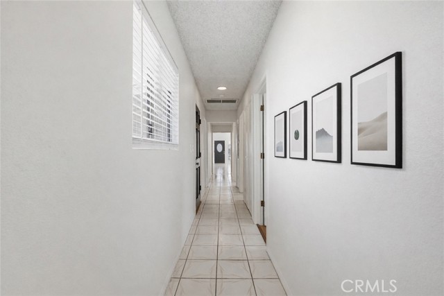 Detail Gallery Image 26 of 47 For 417 S Glenwood Pl., Burbank,  CA 91506 - 5 Beds | 3 Baths