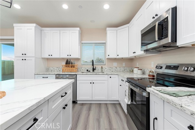 Detail Gallery Image 15 of 23 For 8937 Oleander Ave, California City,  CA 93505 - 3 Beds | 2 Baths