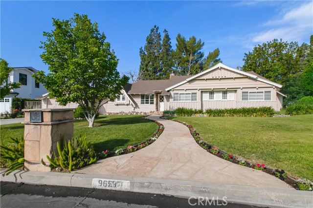 Detail Gallery Image 2 of 50 For 9659 Calvin, Northridge,  CA 91324 - 3 Beds | 3 Baths