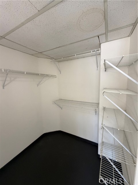 Detail Gallery Image 4 of 11 For 15455 Sherman Way #11,  Van Nuys,  CA 91406 - 2 Beds | 2 Baths