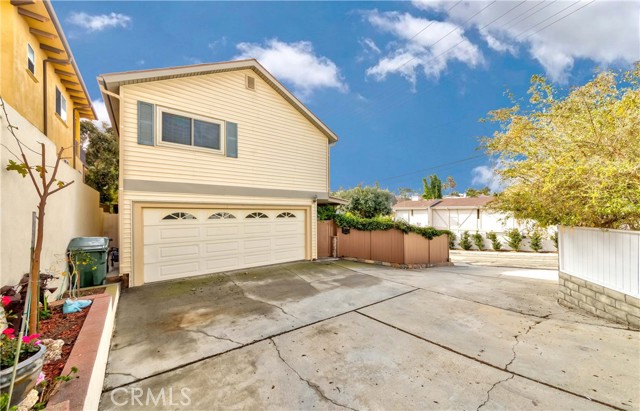 2000 Nelson Avenue, Redondo Beach, California 90278, 3 Bedrooms Bedrooms, ,1 BathroomBathrooms,Residential,For Sale,Nelson,PW24233592