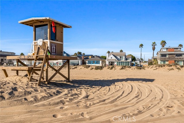 16685 S Pacific Avenue, Sunset Beach CA: https://media.crmls.org/medias/bdd73b13-6146-441d-b908-36327ac290be.jpg
