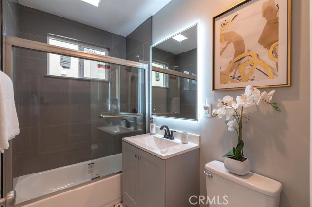 504 Phelan Lane, Redondo Beach, California 90278, 3 Bedrooms Bedrooms, ,1 BathroomBathrooms,Residential,Sold,Phelan,OC23068739