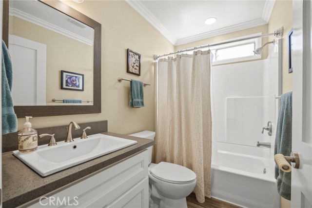 Detail Gallery Image 19 of 35 For 124 Poinsettia Gardens Dr #124,  Ventura,  CA 93004 - 2 Beds | 2 Baths