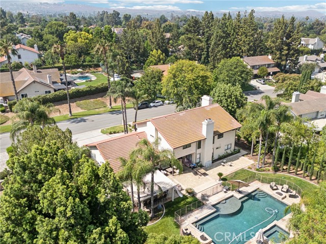 Detail Gallery Image 3 of 59 For 1623 Northhampton Dr, Riverside,  CA 92506 - 4 Beds | 3/1 Baths