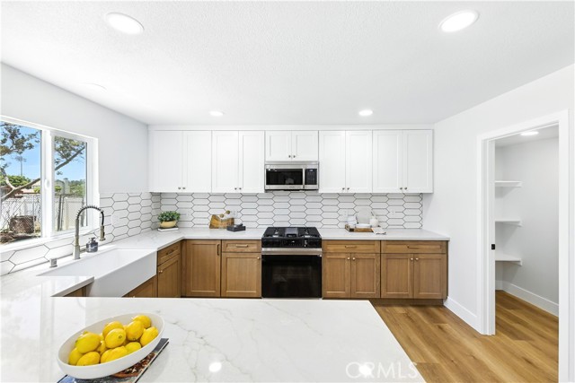 2344 Santa Anita Road, Norco CA: https://media.crmls.org/medias/bdd97656-7ba9-4e34-974d-ae42e4d9fad1.jpg
