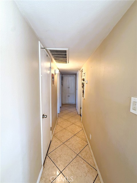 Detail Gallery Image 15 of 40 For 1320 White Ln, Bakersfield,  CA 93307 - 4 Beds | 2 Baths