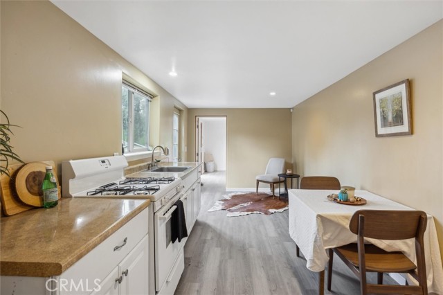 5500 Valentina, Atascadero CA: https://media.crmls.org/medias/bdda2925-8f16-4880-a06a-98cb41cbf18b.jpg