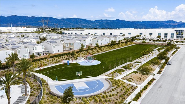 Detail Gallery Image 34 of 36 For 16744 Stags Leap Ln, Fontana,  CA 92336 - 4 Beds | 3 Baths