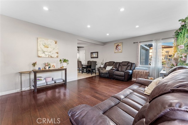 Detail Gallery Image 19 of 24 For 316 E School, Covina,  CA 91723 - – Beds | – Baths