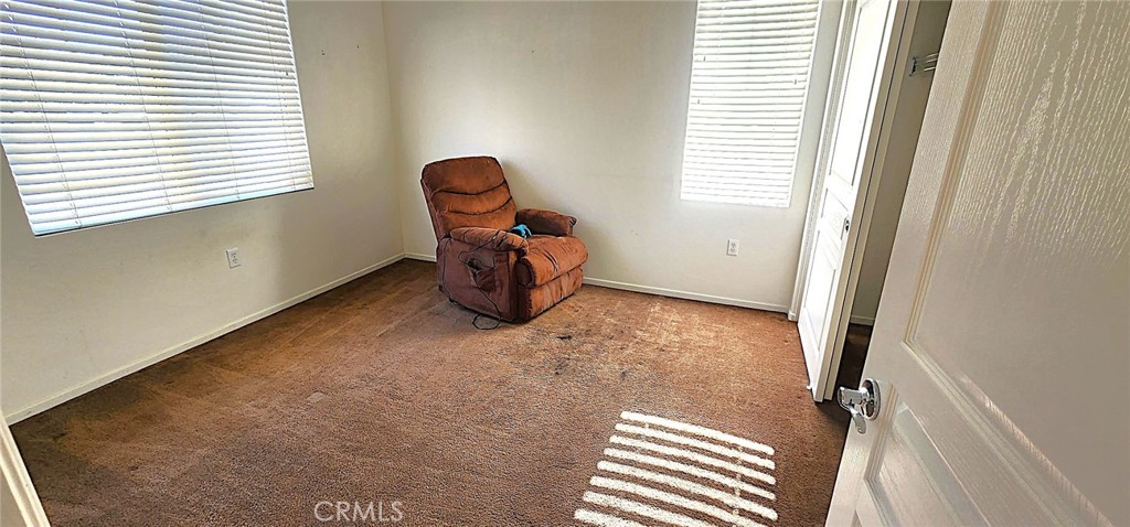 https://media.crmls.org/medias/bddbef98-f15c-497a-948e-45cbae481af1.jpg?preset=X-Large