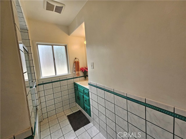 Detail Gallery Image 19 of 25 For 5703 Beck Ave, North Hollywood,  CA 91601 - 2 Beds | 2 Baths