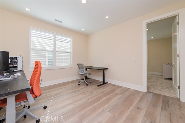 Detail Gallery Image 25 of 56 For 58 Longchamp, Irvine,  CA 92602 - 4 Beds | 4/1 Baths