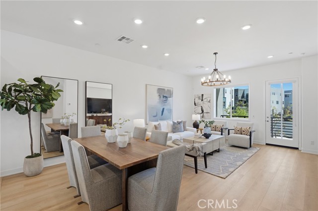 Detail Gallery Image 3 of 60 For 253 Sash, Irvine,  CA 92618 - 2 Beds | 2/1 Baths