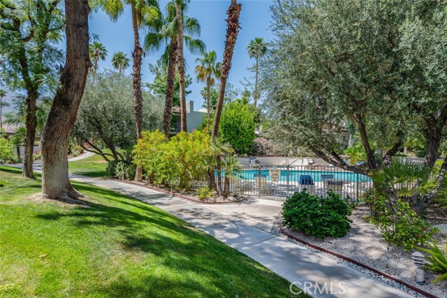 Detail Gallery Image 31 of 32 For 385 E via Escuela #415,  Palm Springs,  CA 92262 - 2 Beds | 2 Baths