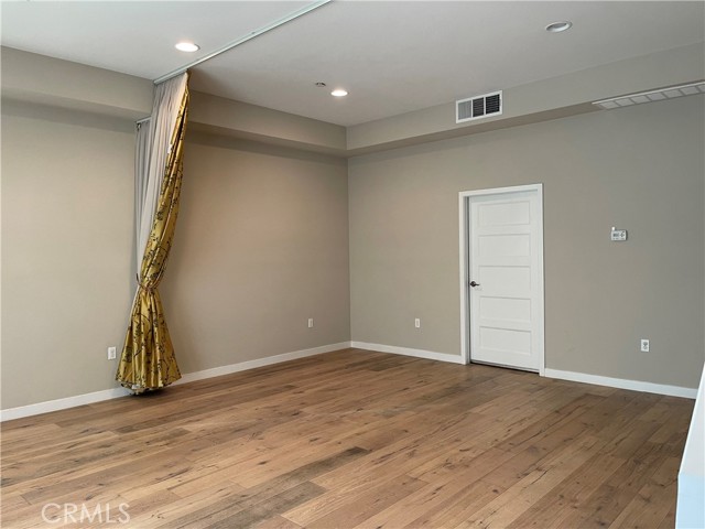 Detail Gallery Image 34 of 37 For 1504 W Artesia a,  Gardena,  CA 90248 - 4 Beds | 3/1 Baths