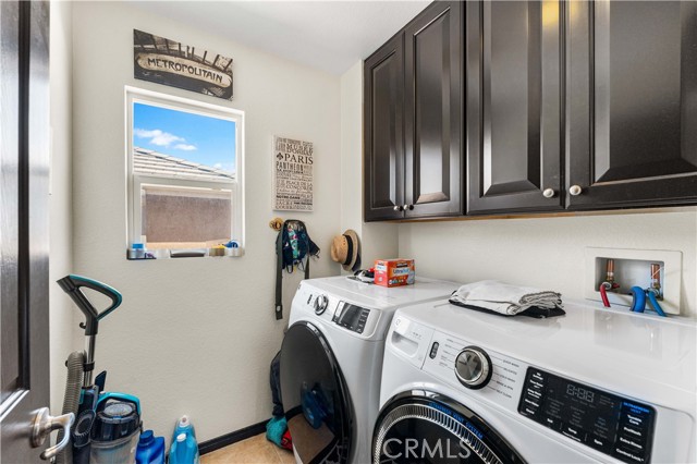 Detail Gallery Image 19 of 26 For 9482 Apricot Ct, Hesperia,  CA 92345 - 4 Beds | 2/1 Baths