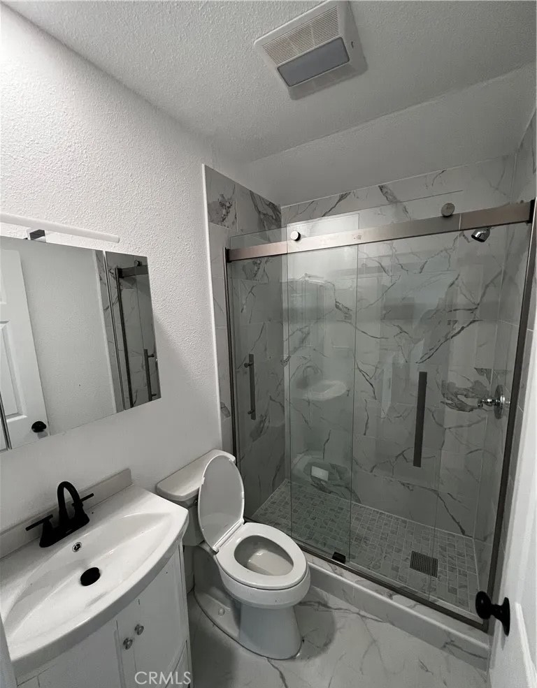 https://media.crmls.org/medias/bde13359-8398-4127-9cf1-f1a8ad416595.jpg?preset=X-Large