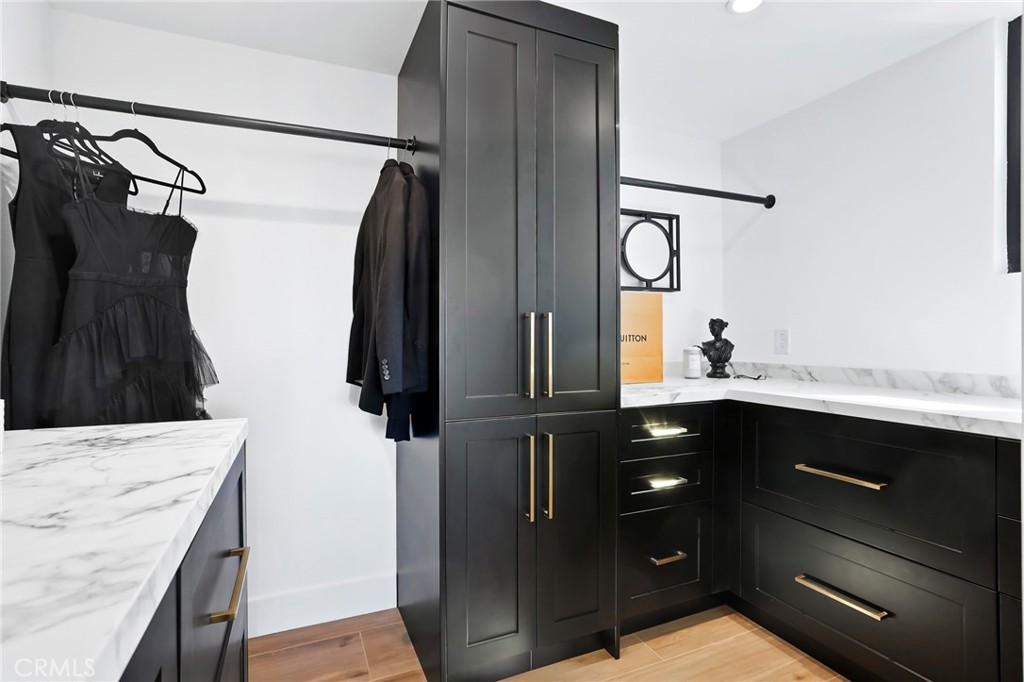 MLS #OC26157556 image #31