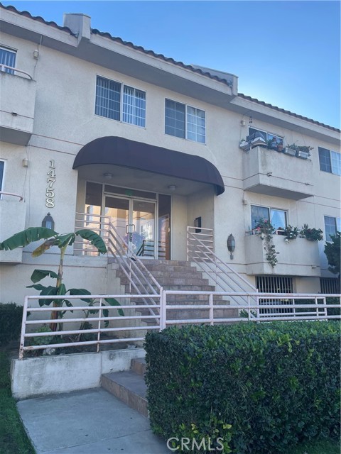 14758 Magnolia Blvd Unit: 104