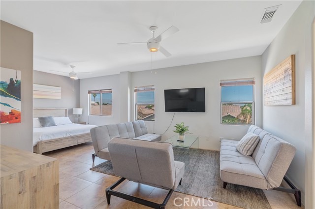 48674 Acropolis Street, Indio CA: https://media.crmls.org/medias/bde1a434-b8b2-4707-b9a6-f727730dbb31.jpg