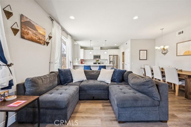 1221 Sand Dollar Drive, Grover Beach CA: https://media.crmls.org/medias/bde22dba-1a28-4185-875b-60f5a571d493.jpg