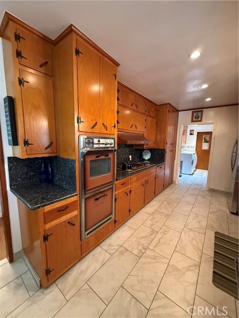 Image 34 of 24 For 12268 Samoline Avenue