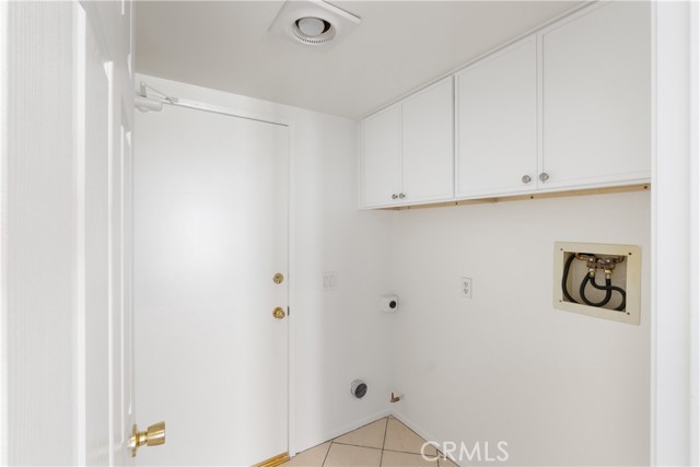 Detail Gallery Image 11 of 47 For 21965 Jeffers Ln, Saugus,  CA 91350 - 5 Beds | 3 Baths