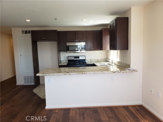 14537 Archwood Street, Van Nuys (los Angeles), CA, 91405 14537 Archwood Street, Van Nuys (los Angeles), CA, 91405