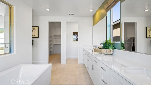 Detail Gallery Image 14 of 42 For 119 Merit, Irvine,  CA 92618 - 5 Beds | 4/1 Baths