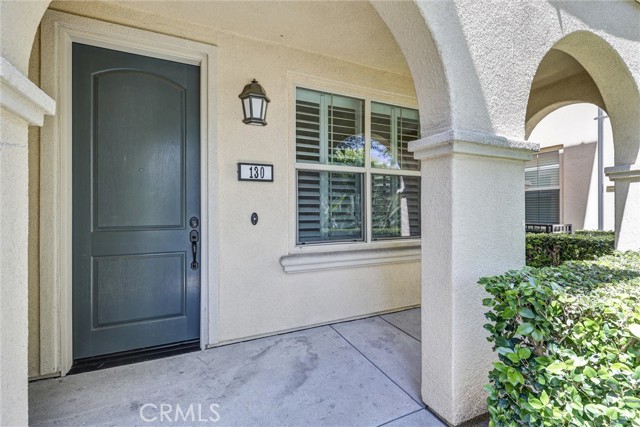 130 Rose Arch, Irvine CA: https://media.crmls.org/medias/bde46e8a-05b6-4678-a31c-568c0c7baa89.jpg