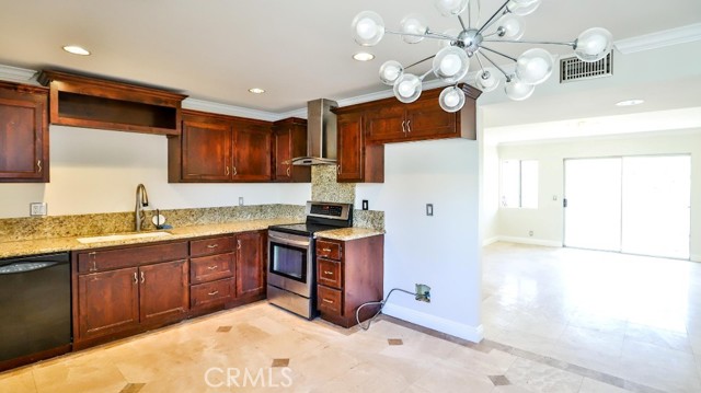 37 Terrace Circle, Laguna Niguel CA: https://media.crmls.org/medias/bde50027-6127-461a-8420-195c6d431307.jpg