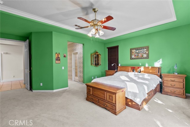 22440 Skylake Place, Saugus CA: https://media.crmls.org/medias/bde60c12-703d-4256-9c2b-ac667f7cc3ed.jpg