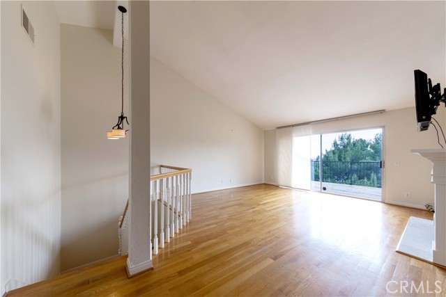 11449 Tampa Avenue, Porter Ranch CA: https://media.crmls.org/medias/bde6259c-a525-4c0a-b9c4-480947051729.jpg