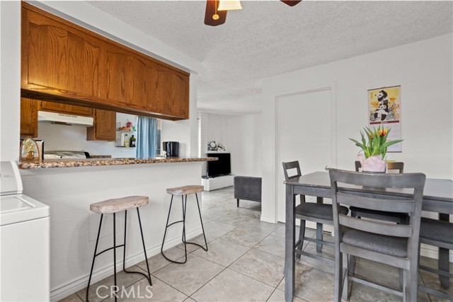 Detail Gallery Image 1 of 1 For 21219 Roscoe Bld #107,  Canoga Park,  CA 91304 - 2 Beds | 1 Baths