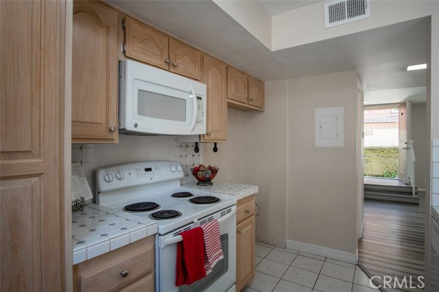 4114 Yankee Drive, Agoura Hills CA: https://media.crmls.org/medias/bde76622-880d-4d3e-a9dc-e59754f68dc5.jpg