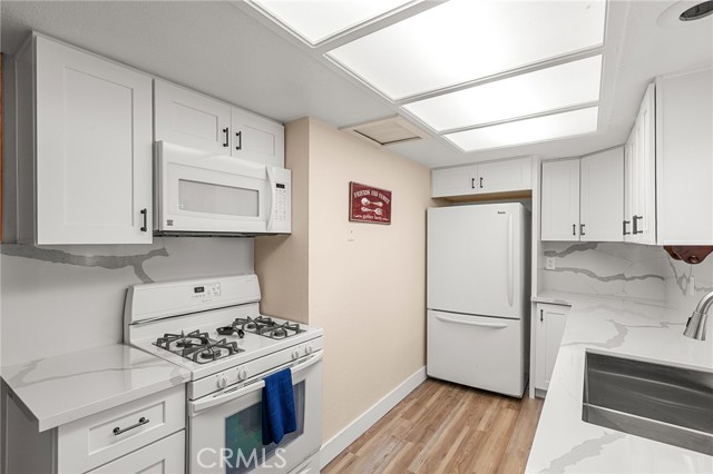 Detail Gallery Image 12 of 39 For 233 Glen Avon Dr, Cedar Glen,  CA 92321 - 4 Beds | 3 Baths