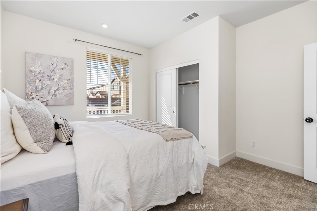 MLS #OC25112851 img 16