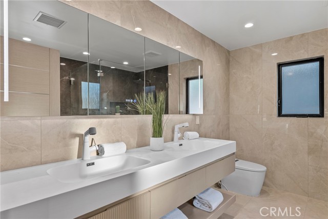 Detail Gallery Image 18 of 37 For 14242 Hortense, Sherman Oaks,  CA 91423 - 4 Beds | 4 Baths