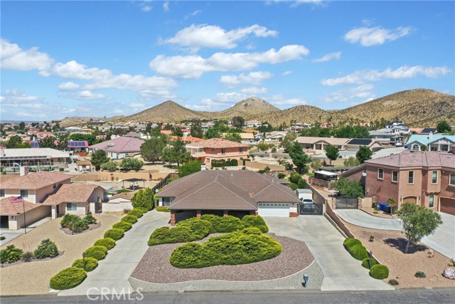 Detail Gallery Image 5 of 33 For 16522 Iwa Rd, Apple Valley,  CA 92307 - 3 Beds | 2 Baths