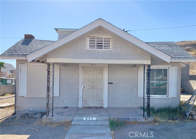 Detail Gallery Image 1 of 27 For 311 E St, Needles,  CA 92363 - 2 Beds | 1 Baths