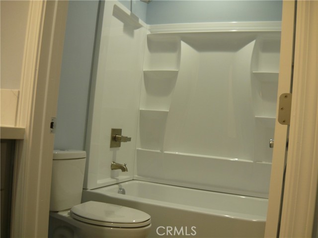 Detail Gallery Image 9 of 20 For 158 E Court St, San Bernardino,  CA 92410 - 4 Beds | 2 Baths