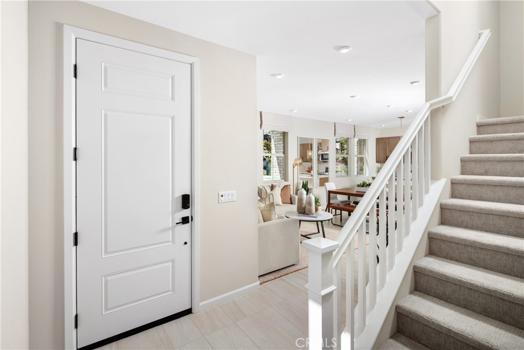 MLS #OC25261401 image #4