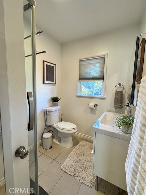 337 Lime, Long Beach CA: https://media.crmls.org/medias/bdeb9a7d-eda9-4109-a060-5a066b4471fd.jpg